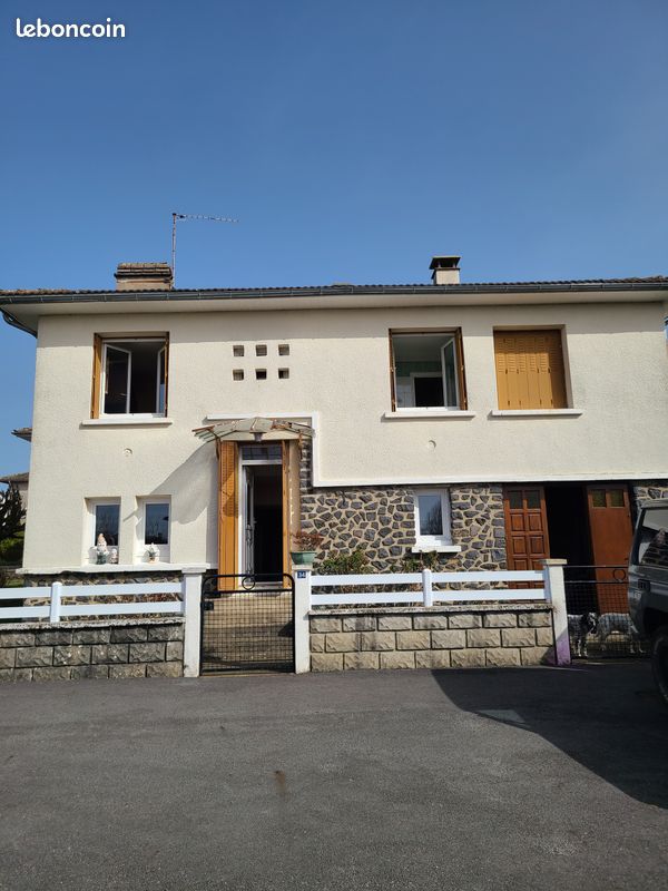 Maison 5 pièces 115 m² · à Pleaux · 115 m² · 120 000 €