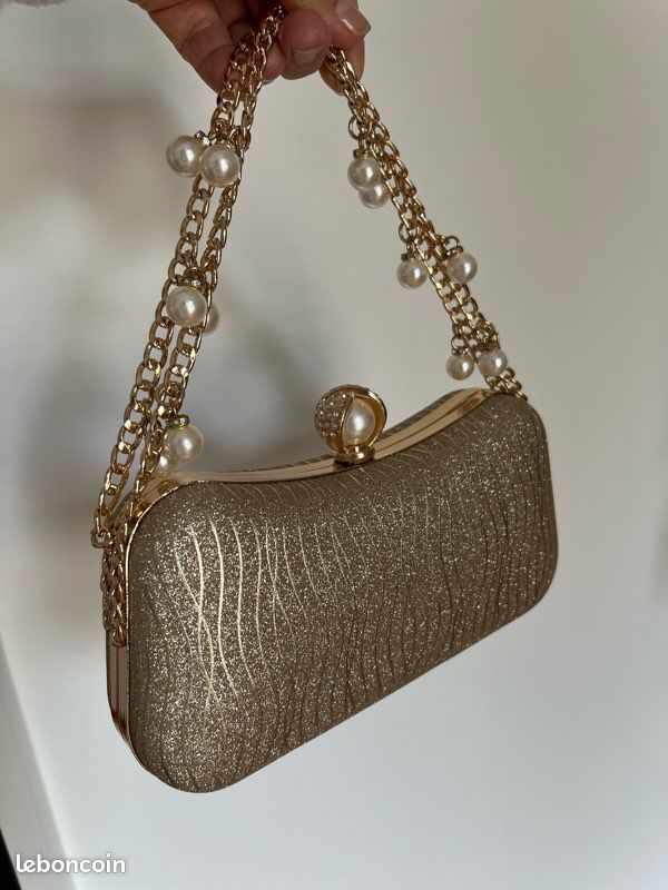 Chanel Classique Sac ã Main Chanel Noir CHANEL Sac à main Timeless 25 double f