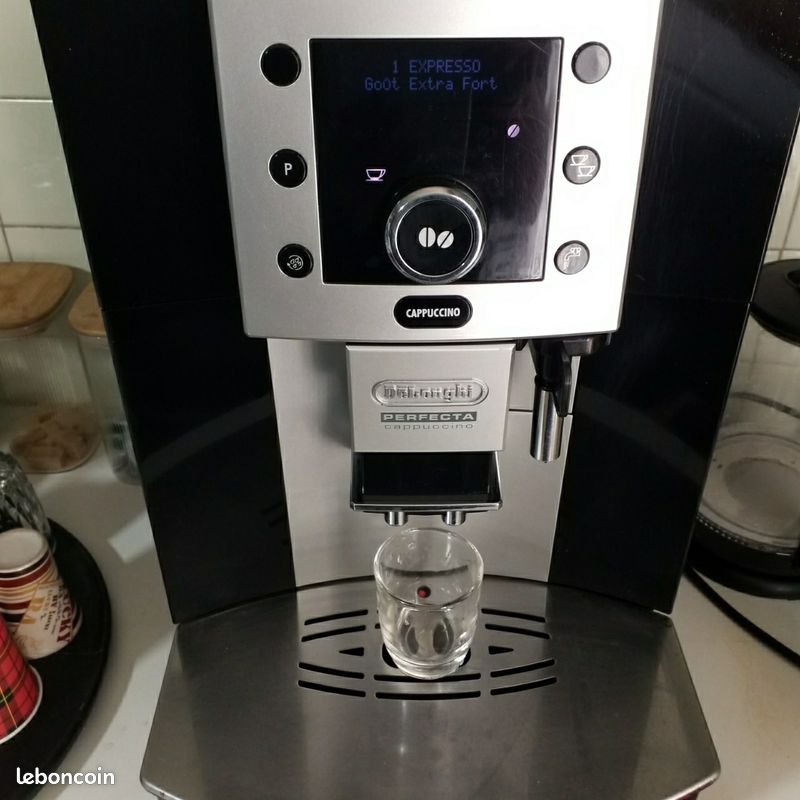 Cafetiere automatique De'Longhi Perfecta avec buse vapeur "Cappuccino" (image 3)