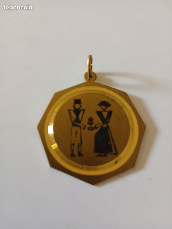 Tres belle medaille (image 2)