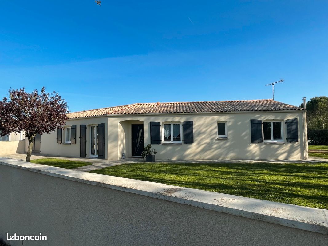 Maison 5 pièces 110 m² · à Villiers-en-Plaine · 110 m² · 244 000 €