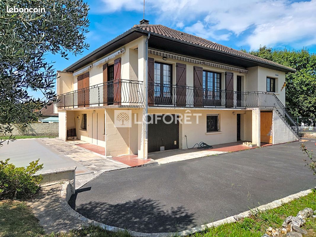 Maison 7 pièces 184 m² · à Orthez · 184 m² · 210 000 €