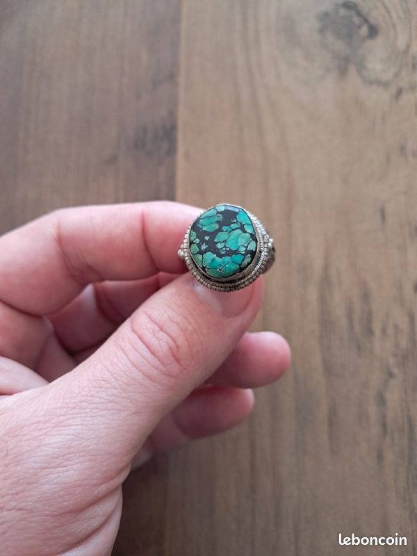 Bague Tibétaine Pour Femme En Turquoise Reconstituée – Style Ethnique Et Flexible