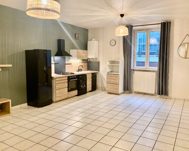 Appartement T3 70M2 refait à neuf