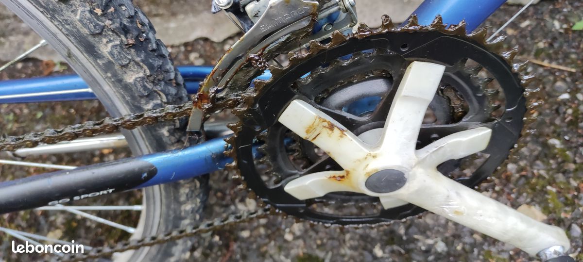 Un vélo type VTT cadre 18 pouces ou 46 centimetres. Bon état (image 8)