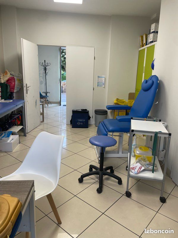 LOCAL PROFESSIONNEL 35m2 à Louer (image 2)