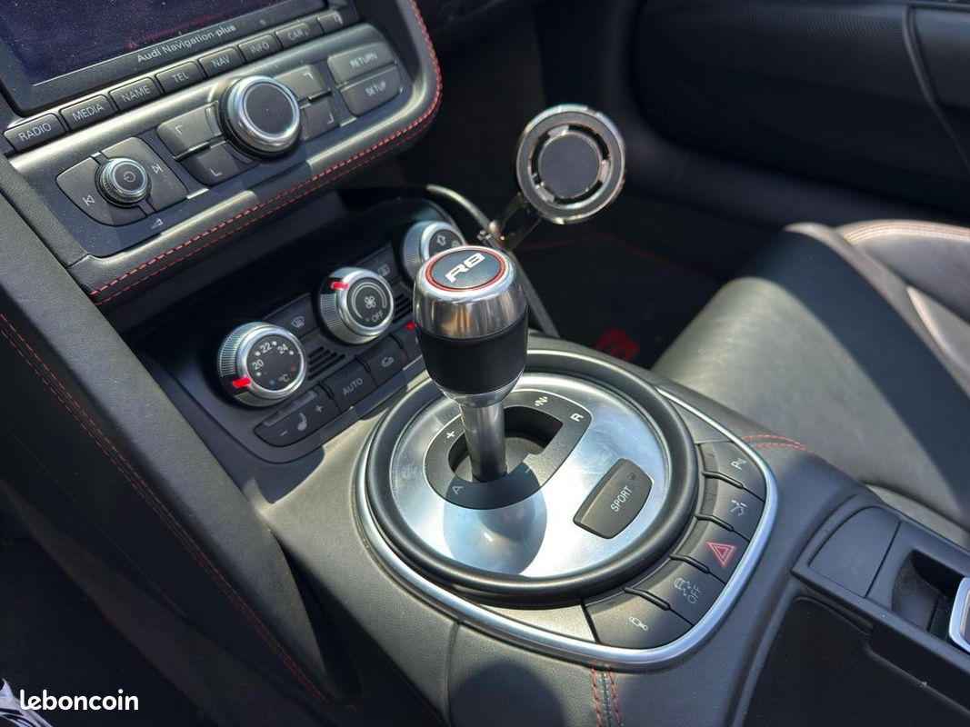 Audi r8 spyder v10 5.2 525 ch / gris suzuka / bang & olufsen / entretien complet audi / garantie 6 mois (image 6)