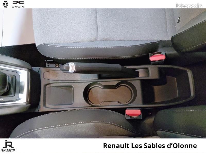 Renault Clio 1.6 E-Tech 145ch full hybrid Evolution - 24 (image 21)