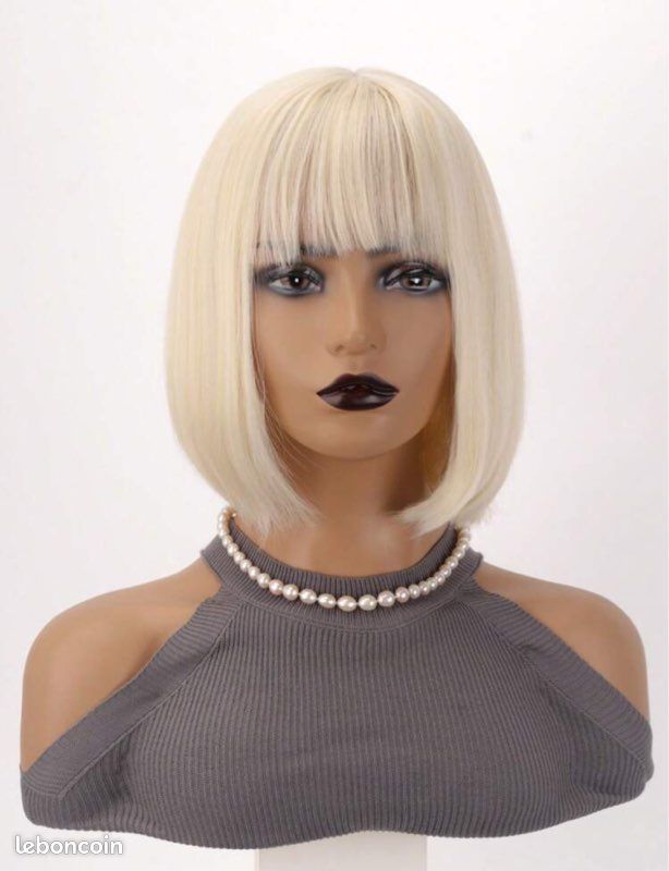 Perruque Synthétique Courte Blonde Doré Racine Foncée - 30cm, Lisse - Avec 4 Bonnets - Neuf Sans étiquettes