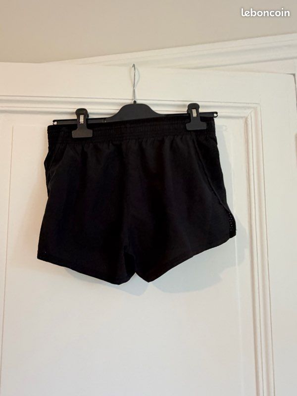 Short Nike XS (image 2)