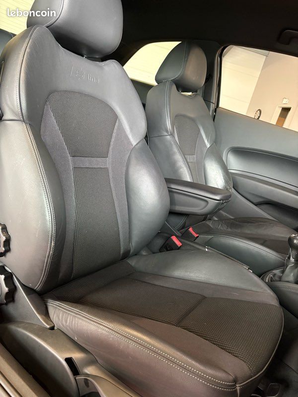AUDI A1 2.0 TDI 143cv SLINE 1ere main (image 6)
