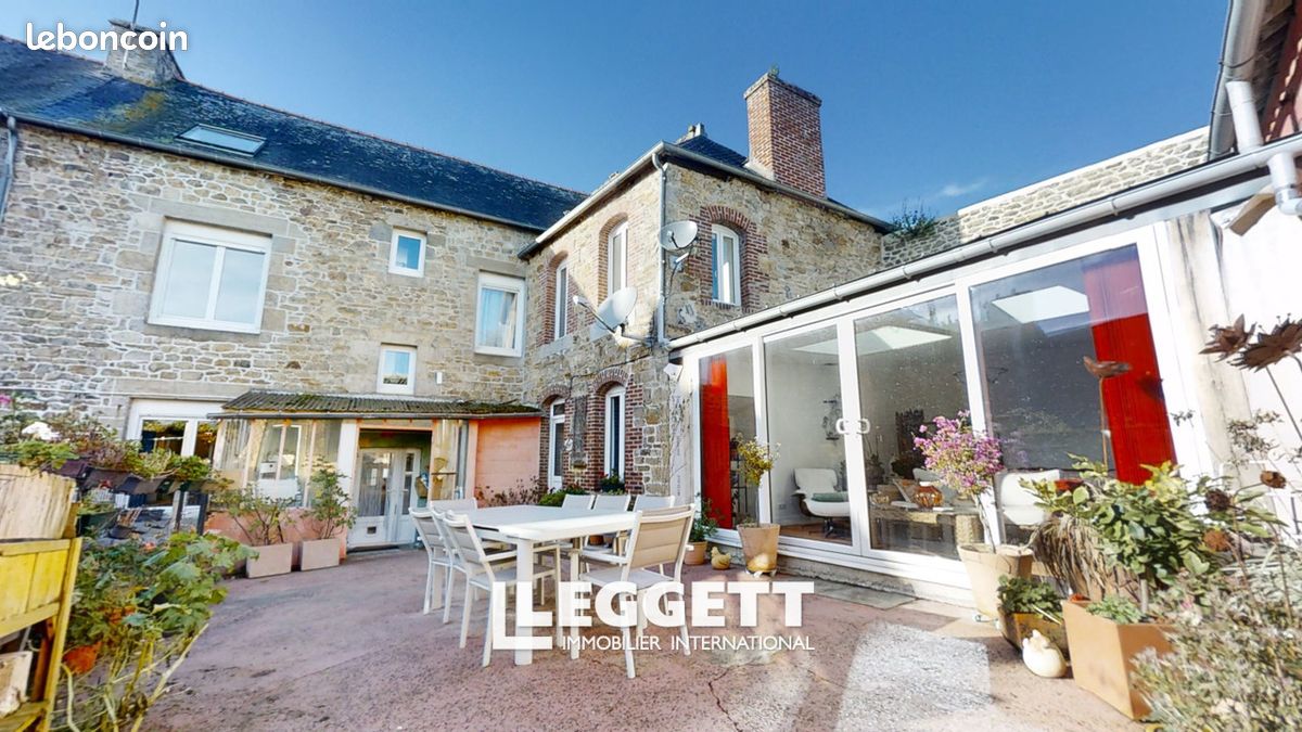 Maison 9 pièces 280 m² · à Guingamp · 280 m² · 371 000 €