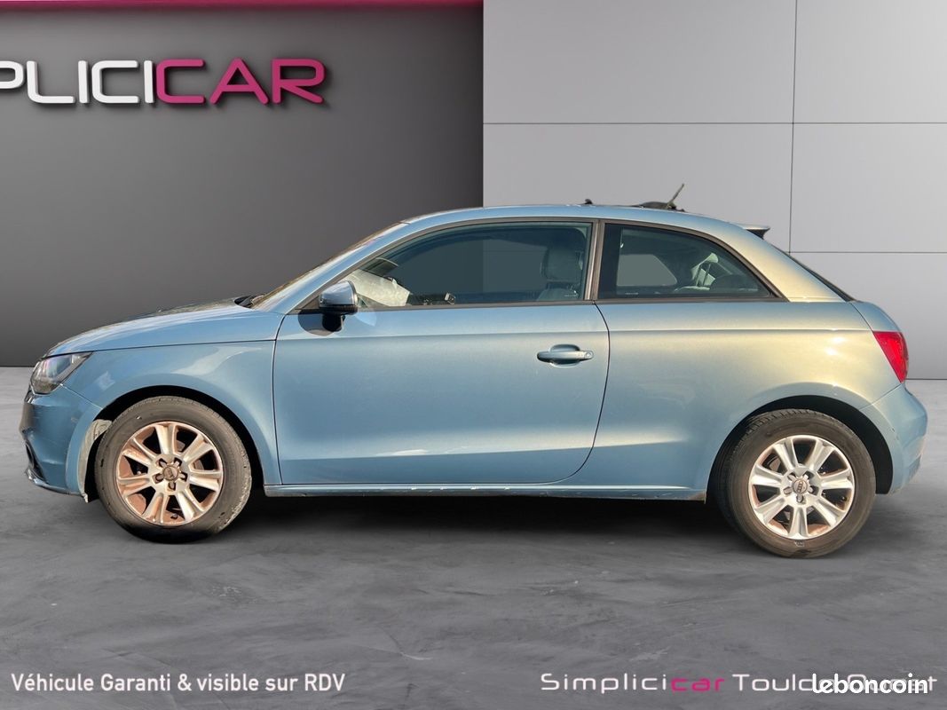 AUDI A1 A1 1.2 TFSI 86 Ambition ENTRETIEN COMPLET GARANTIE 12 MOIS (image 6)