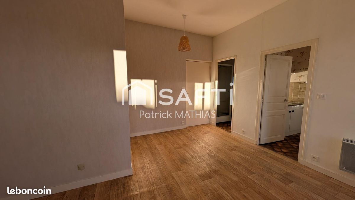 Appartement 1 pièce 28 m² · à Villeneuve-sur-Yonne · 28 m² · 430 €/mois