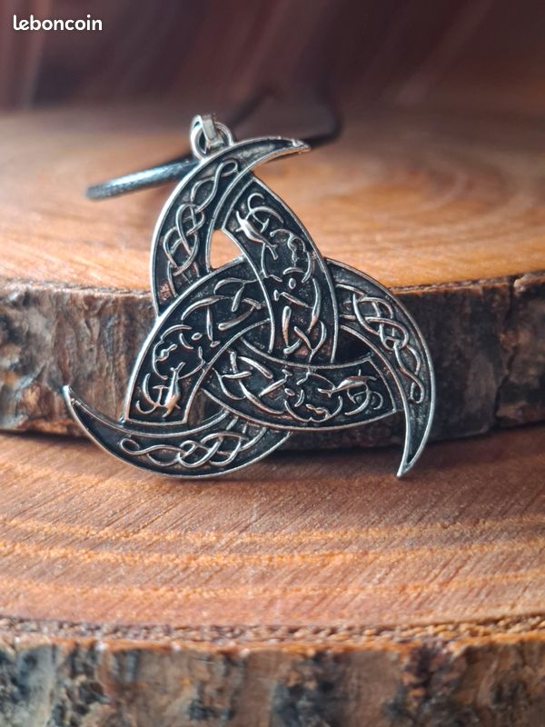 Collier Corne d’Odin | Pendentif Viking - Scandinave - Nordique (image 1)