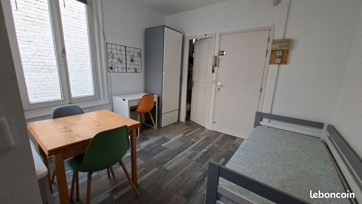 Appartement 1 pièce 18 m² · à Lille · 18 m² · 395 €