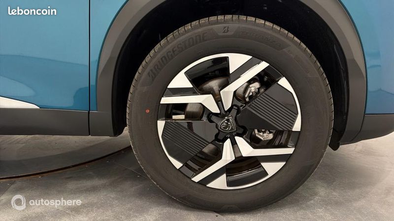 Peugeot 2008 1.2 Hybrid 110ch Allure e-DCS6 (image 20)