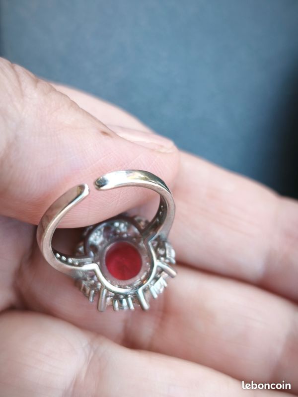 Magnifique bague pompadour rubis et diamant fantaisie (image 7)