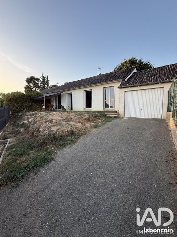 Maison 5 pièces 94 m² · à Saint-Amand-Montrond · 94 m² · 130 000 €