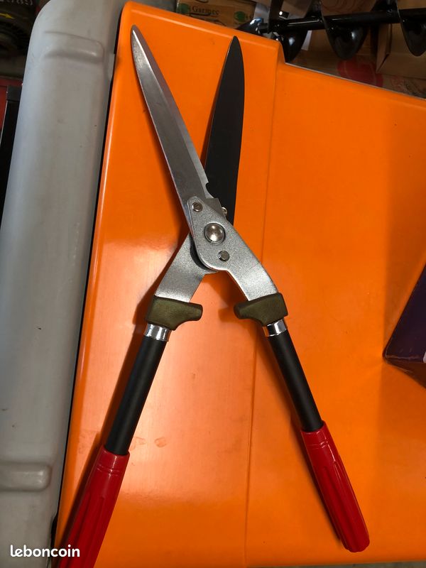 Cisaille à haie 12.90 euros ttc Boyer Motoculture (image 3)