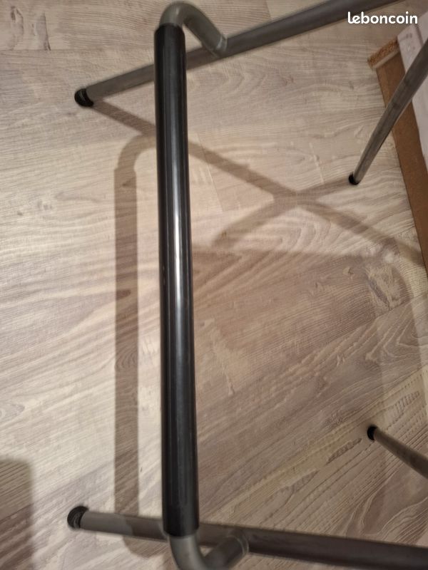Chaise de bar (image 2)
