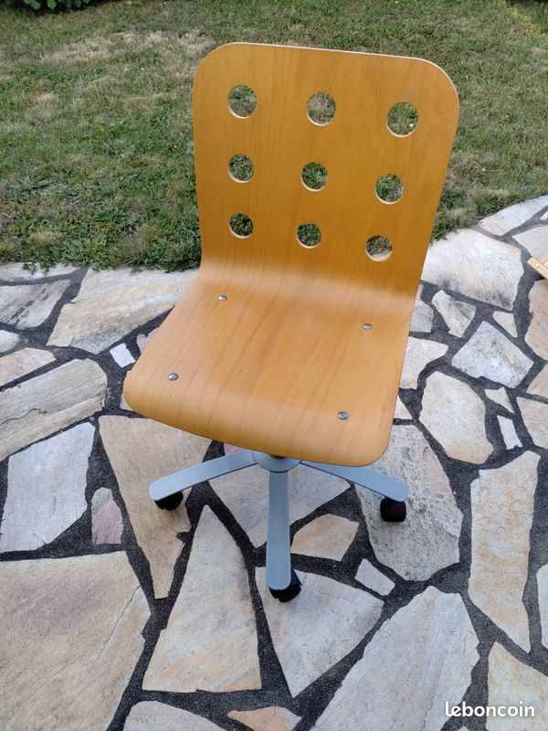 Chaise de bureau à roulettes (image 1)
