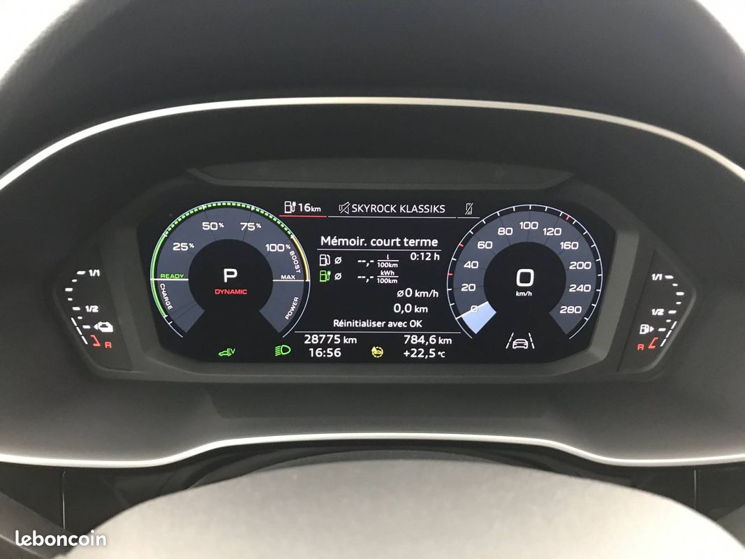 AUDI Q3 45 TFSIe 245 ch S tronic 6 Design (image 19)