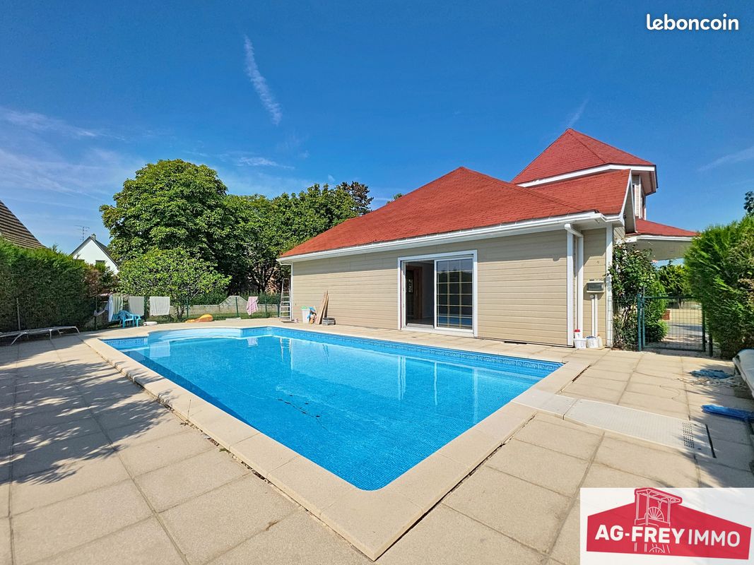 Maison 6 pièces 208 m² · à Wittenheim · 208 m² · 535 500 €