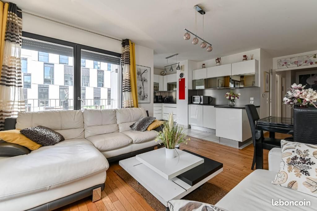 Appartement 3 pièces 62 m² · à Paris · 62 m² · 556 000 €