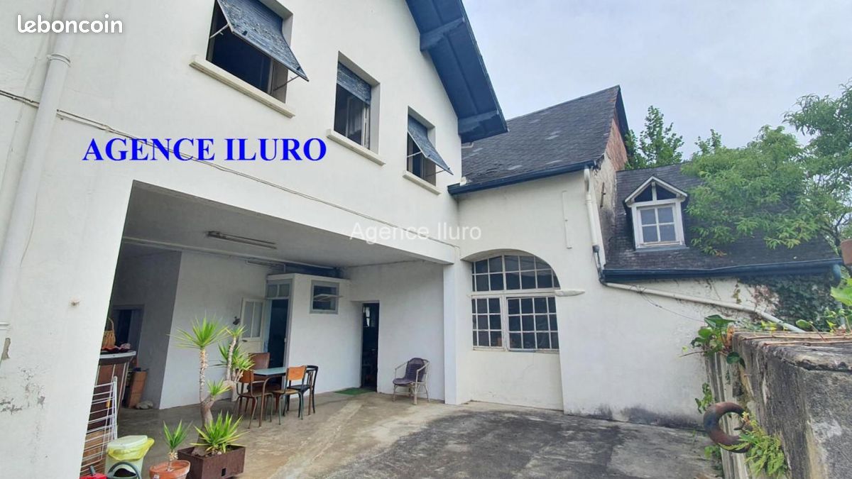 Maison 9 pièces 175 m² - Oloron-Sainte-Marie 64400 (image principale 0)