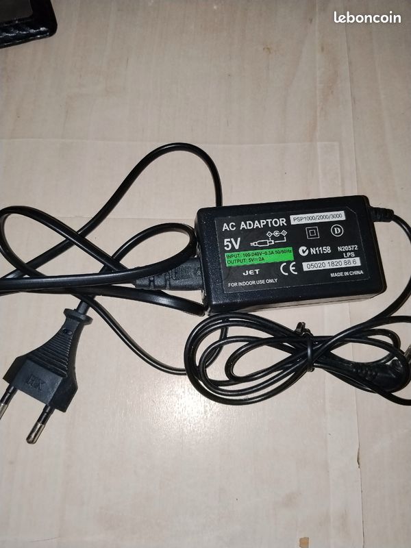 Chargeur PSP 1000/2000/3000 neuf (image 1)