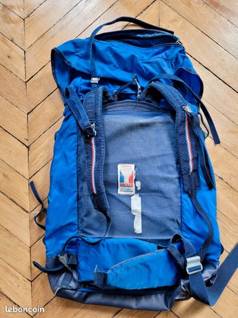 Sac à dos ancien retro vintage Millet Bonatti sherpa très bon état Sac à dos ancien retro vintage Millet Bonatti sherpa très bon état
