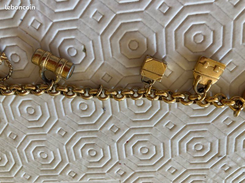 Bracelet Fantaisie AGATHA à Breloques En Forme De Sacs – Métal Argenté – Occasion Vintage
