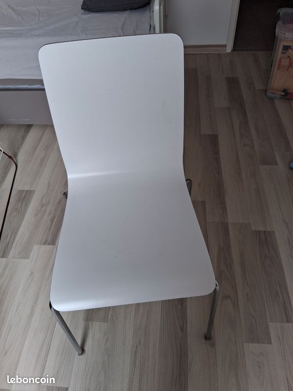 Chaises (image 1)