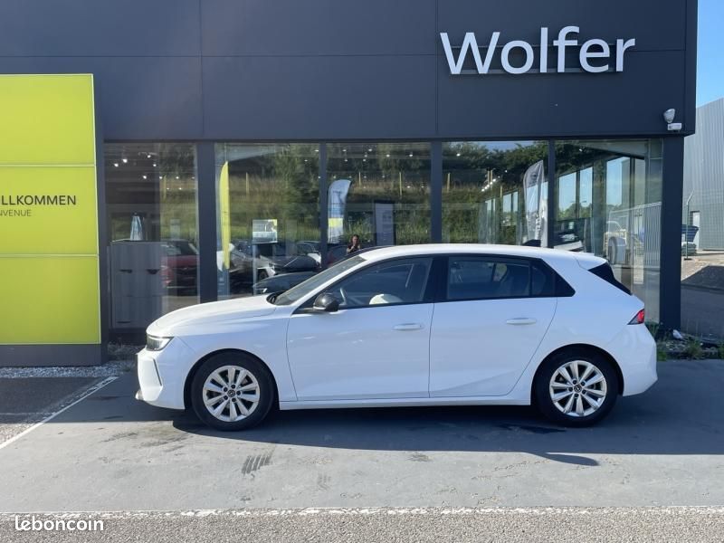 Opel Astra 1.2 Turbo 130ch BVA8 (image 8)