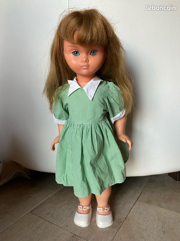 Poupée Bella 60 cm - Collection