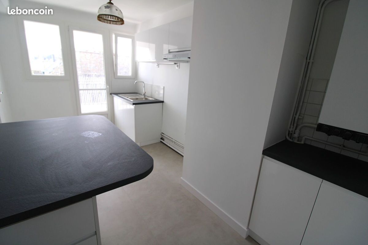 Appartement 4 pièces 89 m² · à Saint-Brieuc · 89 m² · 740 €/mois