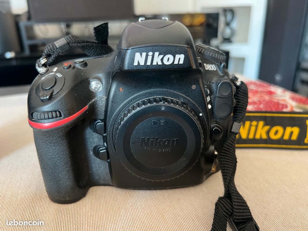 Nikon D800 + Poignet Grip MB-D12 - Photo, audio & vidéo