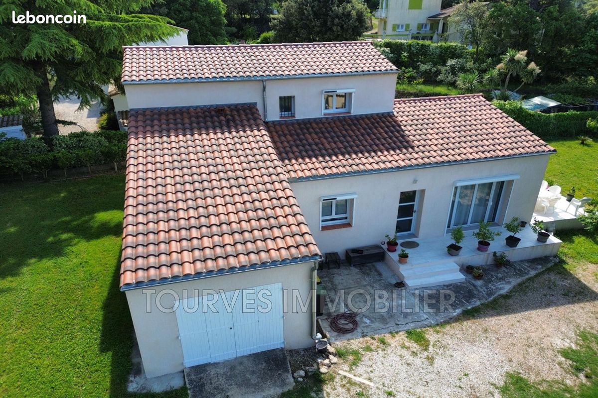 Maison 5 pièces 126 m² · à Tourves · 126 m² · 497 000 €