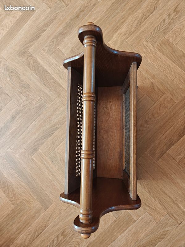 Vends porte journaux en bois (image 3)