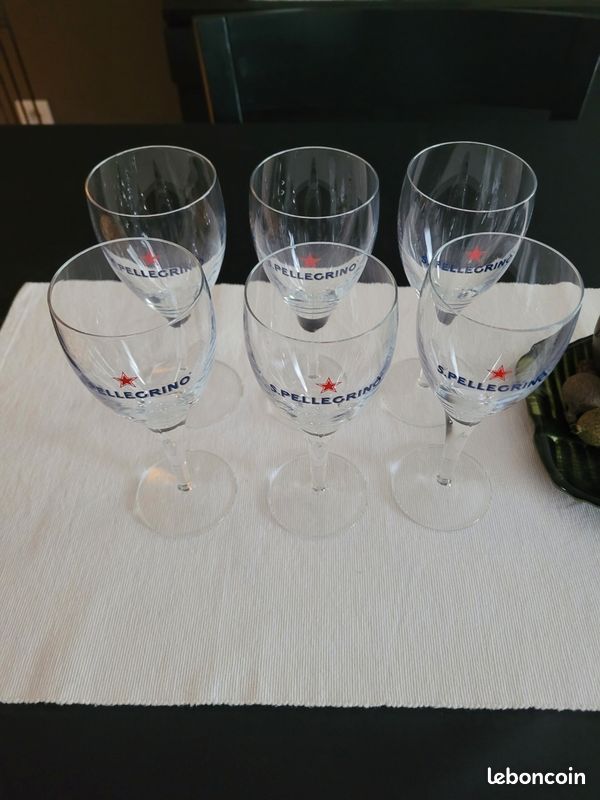 Lot de 6 verres à pieds San pellegrino (image 2)