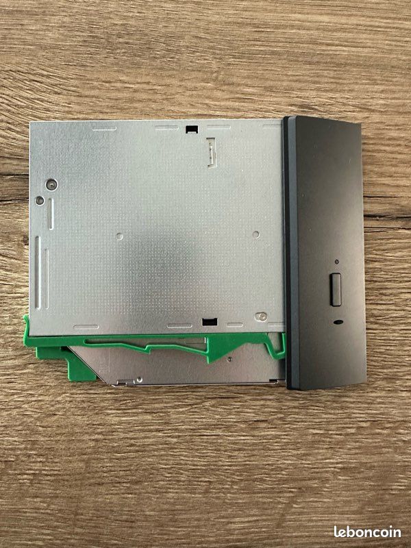 Graveur DVD HP 800 AIO (image 2)