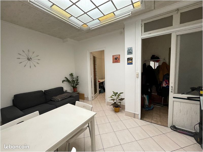 Appartement 2 pièces 49 m² · à Lille · 49 m² · 642 €