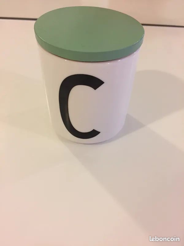 POT avec la lettre C (image 1)