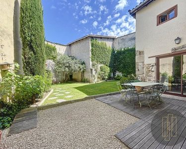 Maison 735 000 € - 161 m²
