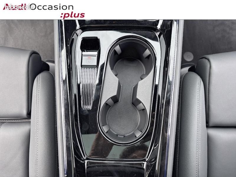 Audi Q3 1.5 e-hybrid 272ch S line S tronic 6 (image 9)