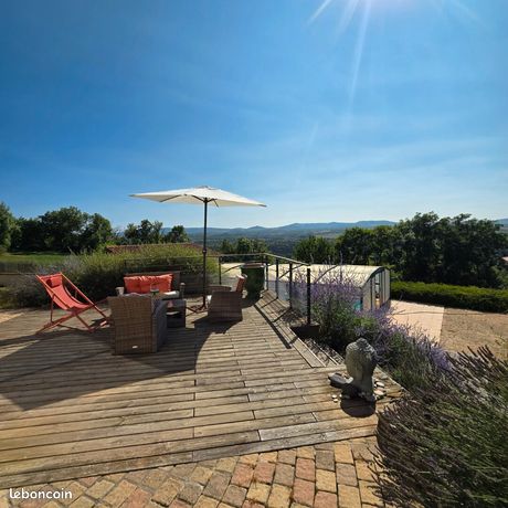 Villa 7 pièces 203 m²