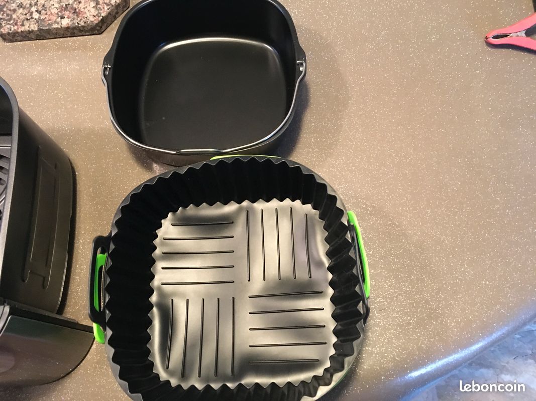 Air fryer (image 1)