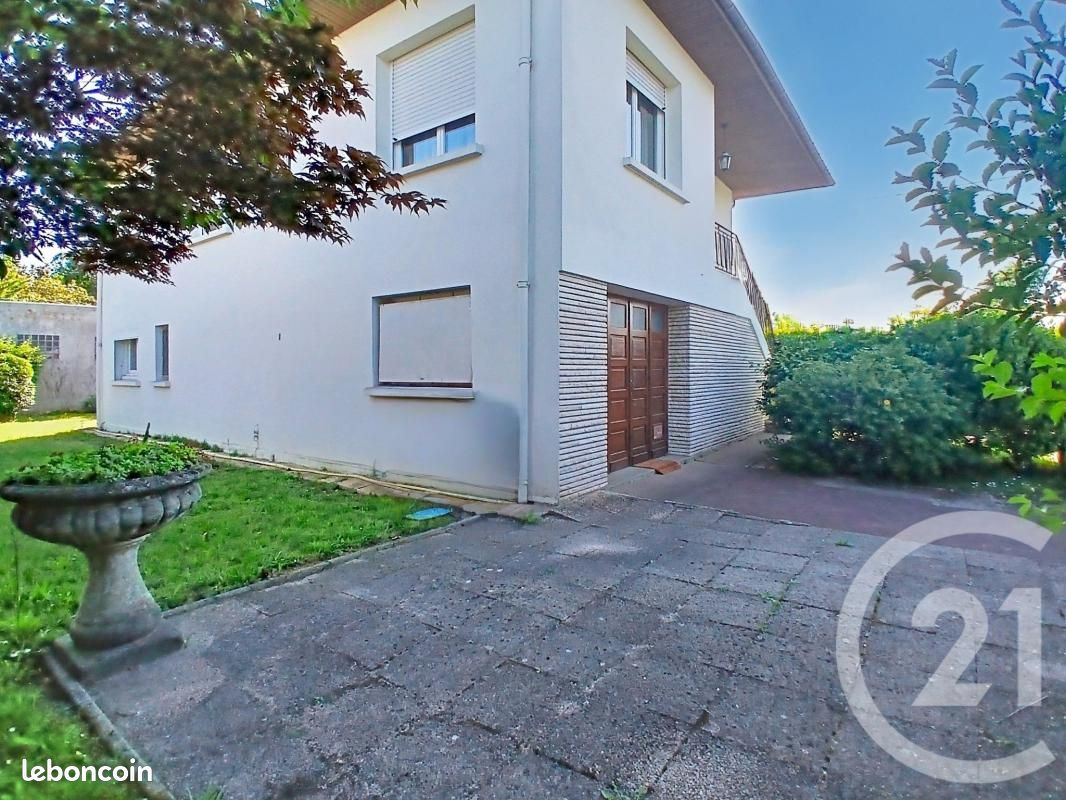 Maison 5 pièces 131 m² · à Mérignac · 131 m² · 379 000 €