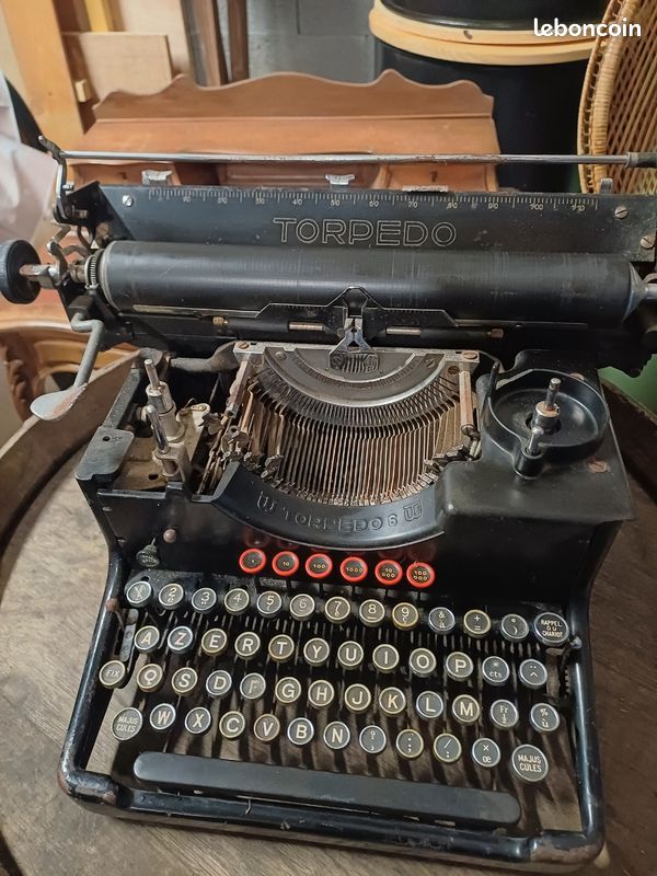 Machine a écrire (image 1)